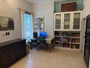 Amplia casa en 1 hectarea a 20 min del estadio