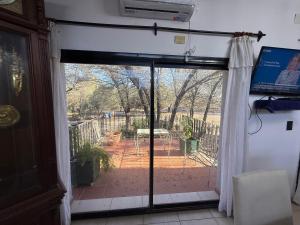 Amplia casa en 1 hectarea a 20 min del estadio