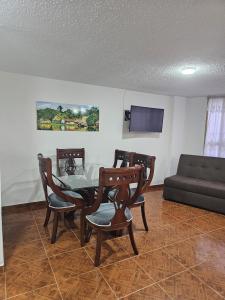 Confortable apartamento segundo piso, cerca al Aeropuerto El Dorado