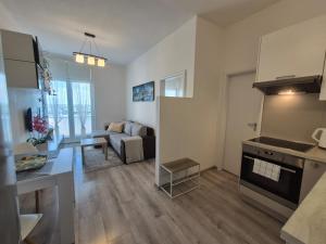 Cosy 2 bedroom flat close to the town with parking