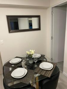 Departamento con baño y cocina equipada