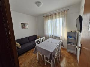 Apartments with parking space Rovinj - 20538