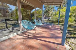 Seabird - Waterfront Retreat