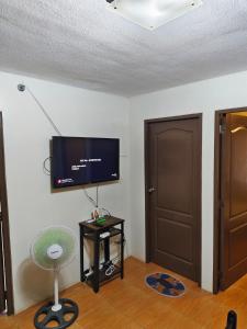 Cozy 2BR Condo-Central Location