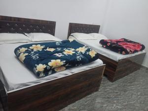 S R HOTEL yamnotri Marg kharadhi barkot uttarkashi Uttarakhand