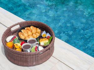 4BR Villa Private Pool Free Breakfast