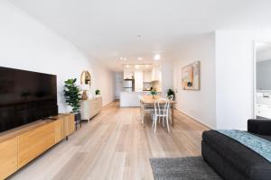 Southbank City Skyline View Free Parking and Pool