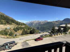 Appartement spacieux 2 pièces avec mezzanine à 100 m des pistes - FR-1-297-352