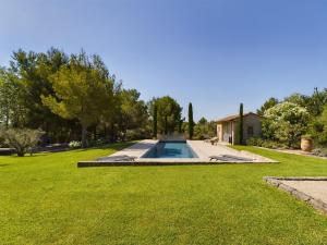 Charmant Mas Provençal avec Piscine aux Alpilles - FR-1-599-122