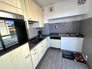 Appartement 6 personnes, terrasse, parking privatif - FR-1-837-50