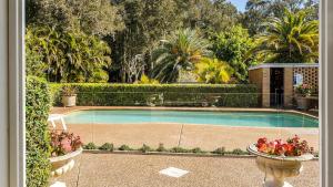 The Entertainer’s Estate with Pool