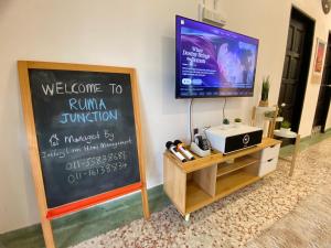 Ruma Junction Ujong Pasir by Jeffery Lam Home Management
