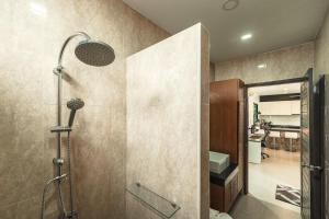 V246 Spacious 4BR Near Pier Private Pool & Garden