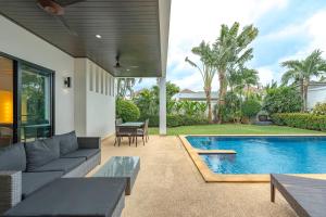 V246 Spacious 4BR Near Pier Private Pool & Garden