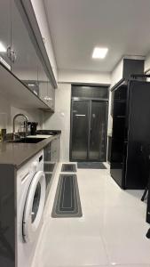 Sleek Stay