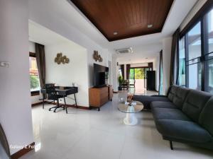 HEART of RAWAI, 4BR Private pool