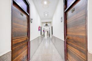 Hotel O Noida Electronic City Metro Station