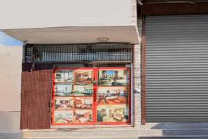 Hotel O Noida Electronic City Metro Station