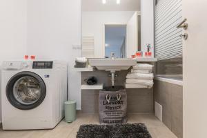 Ella Apartament Coresi-Free private parking