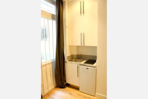 PALAIS ROYAL Paris, rue dArgenteuil VII