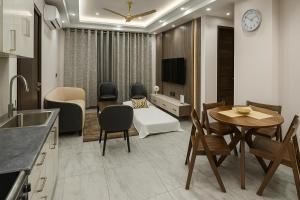 Himalayan Haven: 2BHK Luxury Apartment
