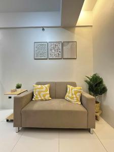 Deca Sentrio - Cozy Condo in the Heart of Naga City