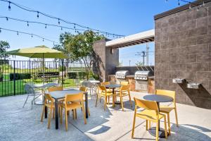 Home2 Suites by Hilton IrvingDFW Airport North