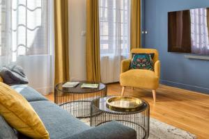 Lescale du Gros-Horloge une parenthèse prestigieuse au coeur de Rouen