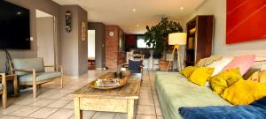 Confortable apartment with pool