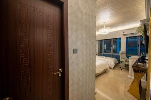 Ritz Residence, Imago Mall Loft B