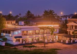 Alleppey Holiday Beach Resort by VOYE HOMES , Sea View with Direct Beach Access