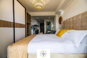 lovely fully furnished studio apartment in kilimani with unbeatable city views