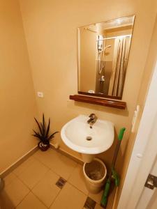 208 Tower 3 Avida Atria Iloilo Comfy Cozy Central