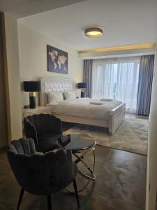 Capital M Skyline Sanctuary by BednBeyond 3BR Penthouse