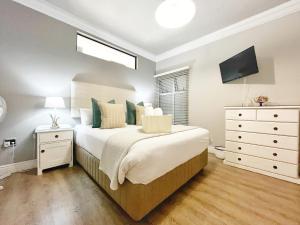 Coastal Hospitality - Beach Club 205