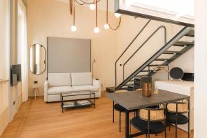 Boutique Retreat - The Last Supper - Wine & Bike