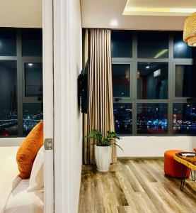 Riversky Penthouse, Luxury at the Rivers Peak