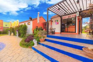 V Village Hotel Saraburi