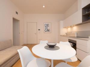 Xenia Milano - 2rooms apt in Via Petrella 4 D