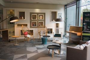 B&B HOTEL Cergy Port 4 étoiles