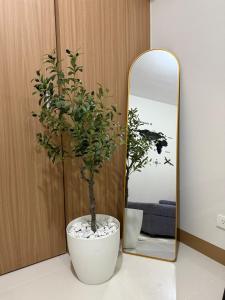 Red Residences Cozy Condo in Makati Near NAIA