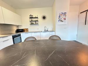 Modern apartment in Lágaleiti in Reykjavik - Birta Rentals