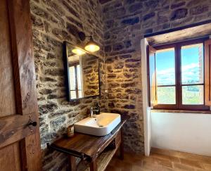 Torre della Soara - Medieval Tower in the Umbrian Countryside