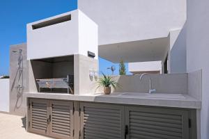 Princess Zena Luxury Villa - Large Pool