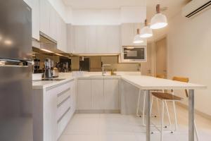Cassia Exclusive Lake View Condo Bang Tao Beach