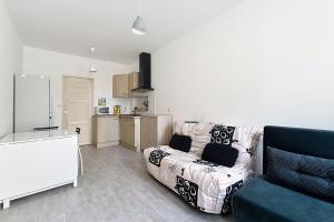 Bright studio in Coursan close to activities