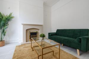 Mersey View 4 Bedroom by Liverpoollux Next To Everton Stadium