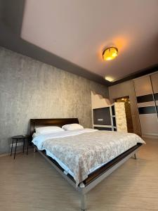 Kyiv Paris Apartment