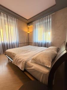 Kyiv Paris Apartment