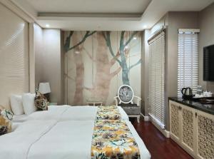 Golden Silk Boutique Hotel